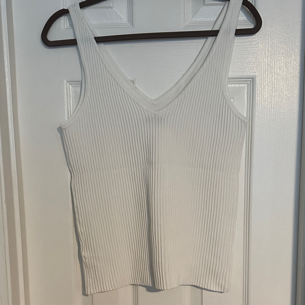 Another Love White Ribbed V-Neck Tank - Picture 2 of 3
